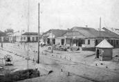 1930-і (?) рр. Площа із заїздом та…