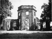 Руїни палацу