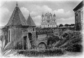 1930-і (?) рр. Башти замку на тлі…