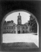 1930-і (?) рр. Загальний вигляд двора…