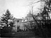 1915..16 рр. Парковий фасад у ракурсі