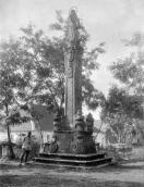 Колона зі скульптурою «Непорочне…