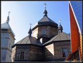 Верхня частина церкви