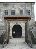 2009 р. Головна брама