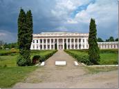 2010 р. Головний фасад. Вигляд з…