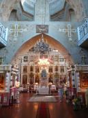 Інтер’єр храму з видом на іконостас