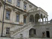 2009 р. Сходи на східну лоджію