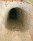 «Вход» в подземную церковь