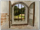 Амбразура з видом на міст