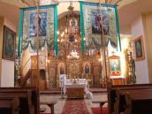 Інтер’єр з іконостасом
