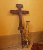 Хрест і свічник