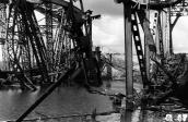 1941 р. Зруйнований міст