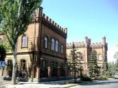 Будинок чоловічої гімназії, в якій…