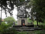 Братські могили радянських воїнів