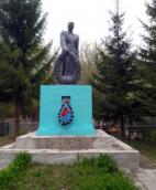 Братська могила радянських воїнів