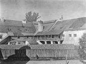 1920-і рр. (?) Двір замку