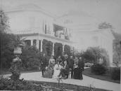 1880 р. Господарі маєтку Качанівка…