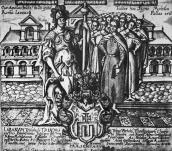 Група студентів на тлі споруди