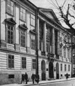 Головний фасад