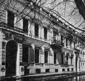 Палац Р.Шидловського (№ 9)