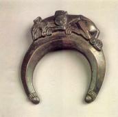 Пластина вуздечки у формі звіра,…