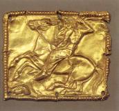 Прямокутна пластина: кінний скіф полює…