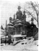 Церква Різдва Богородиці та галерея до…