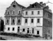 Житлові будинки на площі Ринок, 4 б