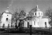 1992 р. Дзвіниця і церква. Загальний…