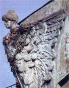 Скульптура на аттику