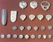 Прикраси з дружинного поховання