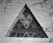 [2003 р.] Орнаментальні кахляні…