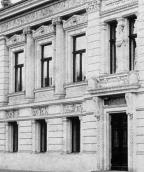 Головний фасад