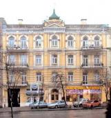 Головний фасад