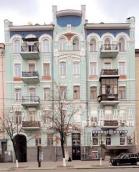 Головний фасад