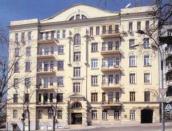 Головний фасад