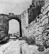 1973 р. Південна башта з брамою…