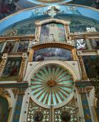 Центральна частина іконостасу