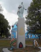 Братська могила радянських воїнів