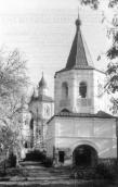 Дзвіниця і собор Мовчанського монастиря