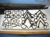 Пряжки та гнуздечки