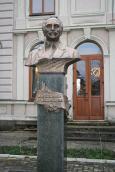 Пам’ятник В. Чорноволу
