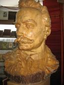 Бюст І. Я. Франка (2)