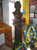 Бюст Р. Шухевича