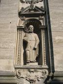 Ніша з фігурою апостола