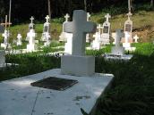 Одна з могил