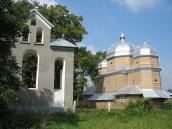 2006 р. Дзвіниця та церква. Вигляд з…