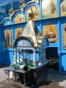 Ківорій перед іконостасом