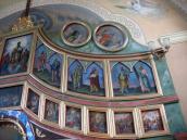 Права частина іконостаса