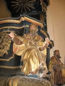 Скульптура святого